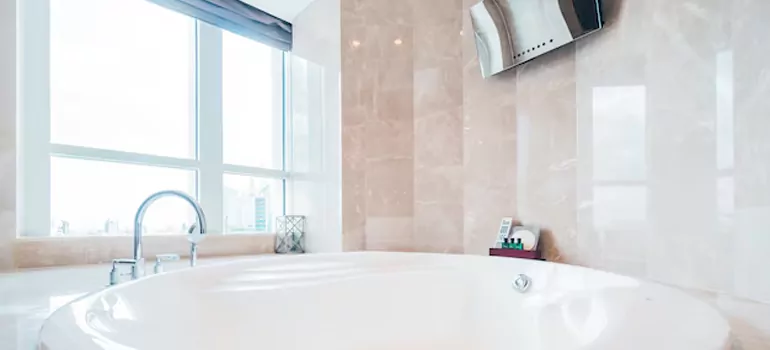 Bathroom Window Coverings in Wesley Chapel, FL