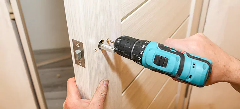 Old Door Knob Repair in Wesley Chapel, FL