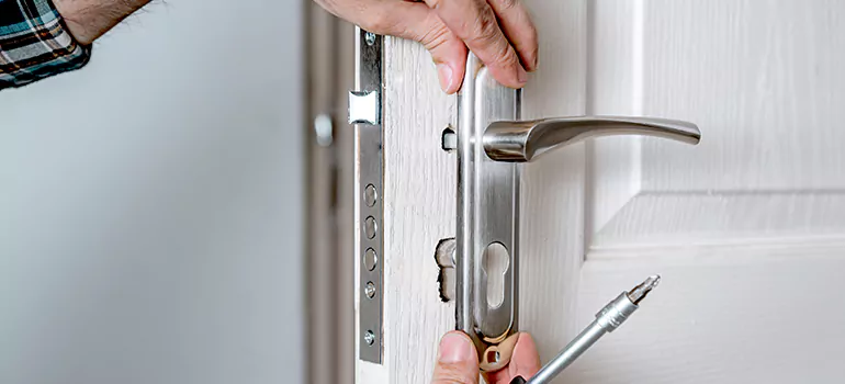 Front Door Knob Repair in Wesley Chapel, FL