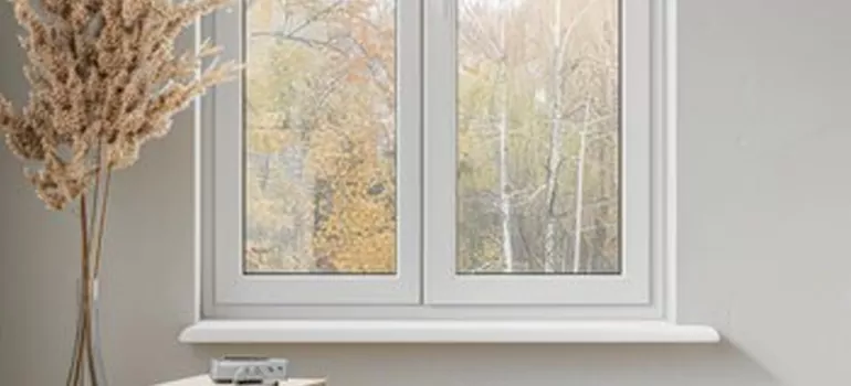 Vinyl Window Stool in Wesley Chapel, FL